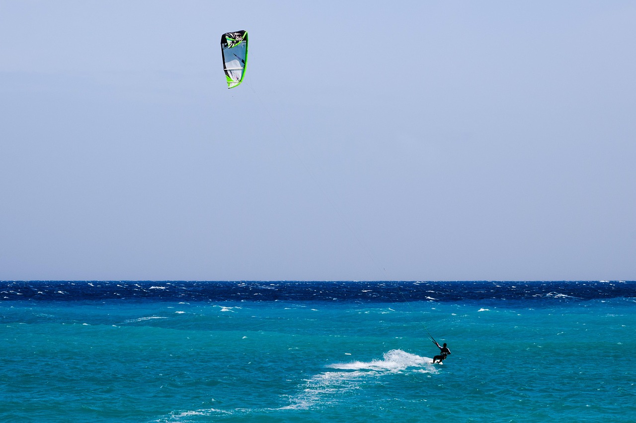 kitesurfing, sport, sea, extreme, nature, surfing, kitesurfer, recreation, active, action